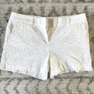 Loft 4” lace crochet shorts